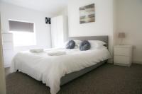 Contemporary 2 Floor Flat with Sea Views! - B&B Lowestoft