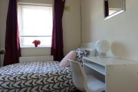 B&B Lucan - Females Only - Private Bedrooms in Dublin - Bed and Breakfast Lucan