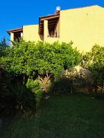 Christina Apartments On The River - B&B Mesongí