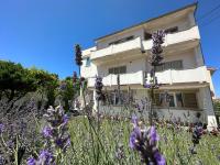 Apartments VINSE near Rab center - Chambres d'hôtes Rab