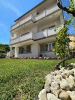 Apartments VINSE near Rab center - B&B