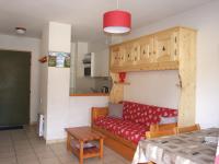 Appartement cosy 4 pers - Pied des pistes, balcon et wifi gratuit - FR-1-508-193 - B&B