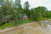 B&B Boyne City - Cozy Deer Lake Cabin, 3 Mi to Boyne Mtn Resort! - Bed and Breakfast Boyne City