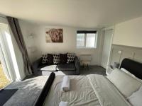 Moonshill Lodge in Somerset - B&B Downhead