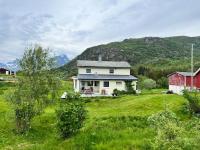 Perlen i Raftsundet - B&B Valen