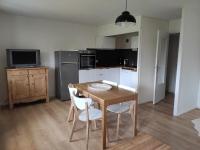 Appartement charmant rénové 47m², 4 pers, proche pistes ski, parking, WiFi - FR-1-737-7 - Chambres d'hôtes Autrans