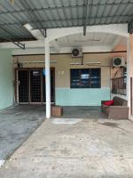 B&B Muar - Hajjah Homestay Jln Rajawali Tg Agas - Bed and Breakfast Muar