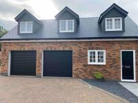 The Lodge at Crown Point, Entire Place, Private Secure Parking, EV Point, Brand new - B&B Hillmorton