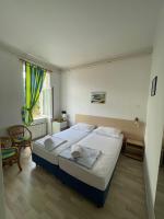 Double Room with Partial Sea View - 2nd Floor