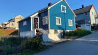 B&B Mehamn - The Blue House at The End Of The World II - Bed and Breakfast Mehamn