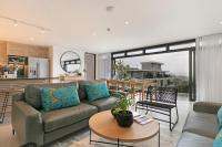 Apartment mit Balkon