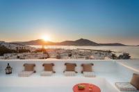Naousa Villa with pool, garden and view - B&B Naoussa