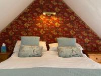 B&B Roughton - Barnacle Barn, North Norfolk - Bed and Breakfast Roughton