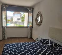 Apartment with Pool View 