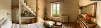 Zimmer mit Queensize-Bett und Gartenblick