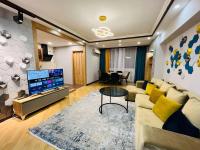 Luxury 3Bedroom Apartment with Unique Design +Jacuzzi, 2Bathroom, Middle of Center, By Republic Square - Bed and Breakfast Jerevan