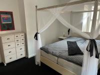 Apartment mit 1 Schlafzimmer und Dusche