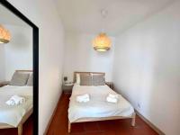 Estoril Studio Retreat - Walk to the Beach - B&B Estoril