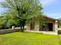 Orahovo stone vilas - B&B