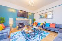Snowdon House, 8 bedrooms, sleep 16, close to Blackrock Sand - Chambres d'hôtes Porthmadog