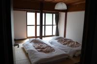 Standard Twin Room with Shared Bathroom