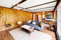 Haven Retreat in Catskills w Hot Tub & Bar Hall - Ferienwohnung Sundown