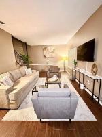Short Walk to JSU Stadium, Hospitals, and Bars in Fondren - Chambres d'hôtes Jackson