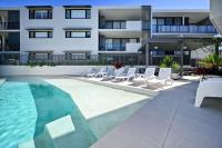 Coolum Beach - Beachside Dream - 3 B/R, 2 Bath ZF6 - B&B