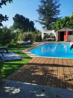 B&B Aubagne - Dépendance cosy entre jardin, piscine et jacuzzi - Bed and Breakfast Aubagne