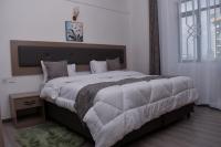 Sandalwood Gardens Apartment - B&B