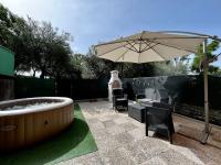 B&B Cassero - [Idromassaggio] Relax, wi-fi, bbq & parcheggio - Bed and Breakfast Cassero