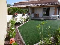 B&B Narbonne - HOLIDAYLAND NARBONNE PLAGE Villas 6 ou 7 PERSONNES AVEC TERRASSE ET PLACE DE PARKING PRIVATIVE - Bed and Breakfast Narbonne