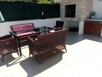 Apartment Lil - B&B Podstrana