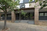Deluxe 2 bed, 2 bathroom Milton Keynes apartment within walking distance to train station and City centre. - Chambres d'hôtes Milton Keynes