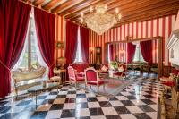 Le Petit Château de Barbizon au Bois du Mée - B&B