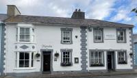 B&B Aberaeron - Arosfa Harbourside Guesthouse - Bed and Breakfast Aberaeron