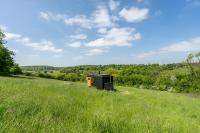 Secluded Offgrid Cabin w/ Sunset View & Fireplace - Ferienwohnung Canterbury