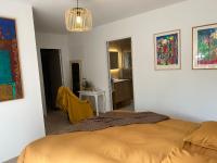 Zimmer mit Queensize-Bett