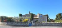 "La Massette du Cheval Blanc" Villa de caractère en pierre - B&B