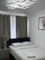 Spacious 4 bedroom house - B&B