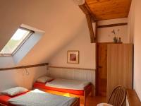 Chambre Triple avec Salle de Bains Privative