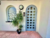 Tasteful Apartment with Free Parking - Short Walk to Pier and Beach - Chambres d’hôtes Bournemouth