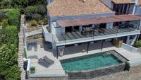 VILLA L'OISEAU BLEU 220m2 VUE MER 180, GIENS & Porquerolles - Studio - Chambres d’hôtes Carqueiranne