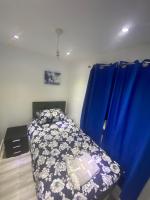 3 Bedroom House in Loughborough - B&B