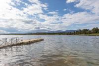 Uncle Chris Cabin by KABINO Air Conditioning Smart TVs Chefs Kitchen Spacious WiFi Grill Bills Island Reservoir Fishing - Chambres d'hôtes Island Park