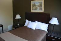 Queen Room - Non-Smoking