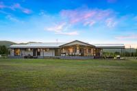 The House - The Charles at Broke Hunter Valley Luxury - Chambres d’hôtes Broke