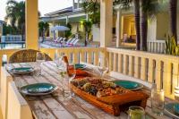 A Beautiful Villa Curacao with large pool and tropical garden - Chambres d'hôtes Jan Thiel