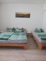 Ferienwohnung Waldblick mit Balkon - B&B Sebnitz