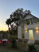 White Villa - Bed and Breakfast Baks-Rrjoll